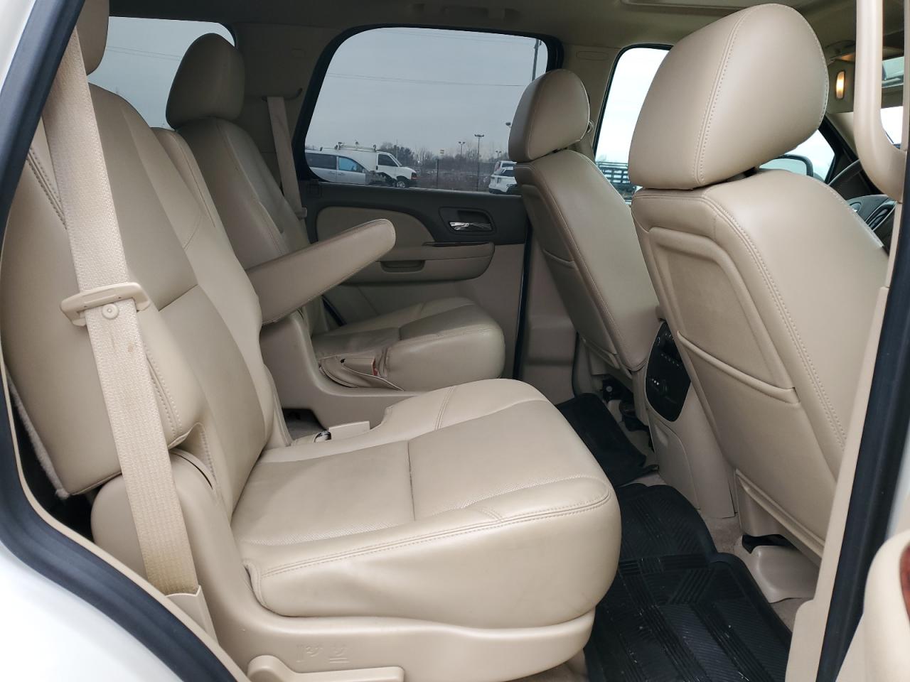 2013 Chevrolet Tahoe - Image 11