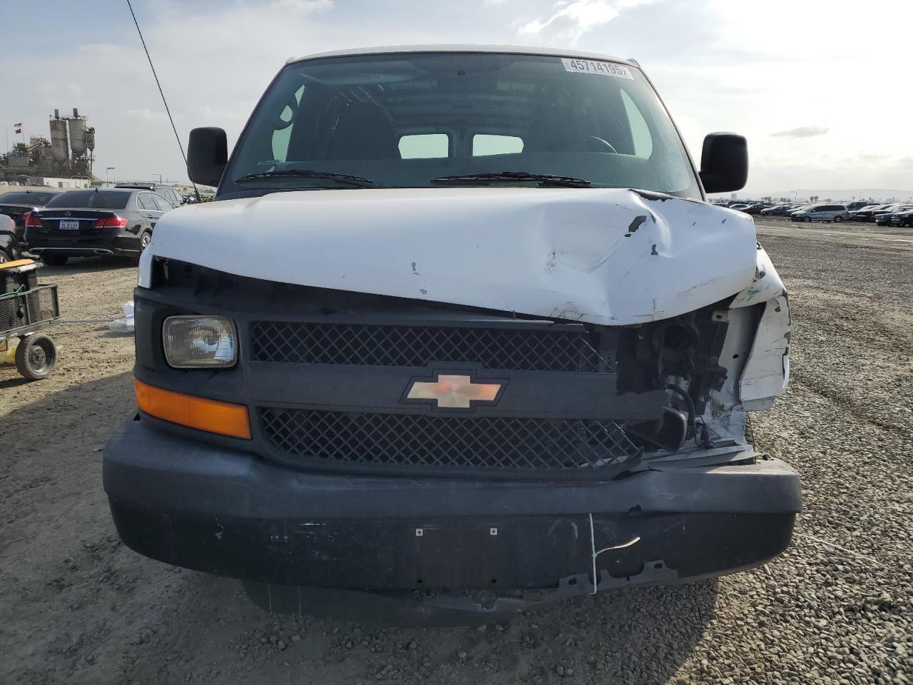 2011 Chevrolet Express - Image 5