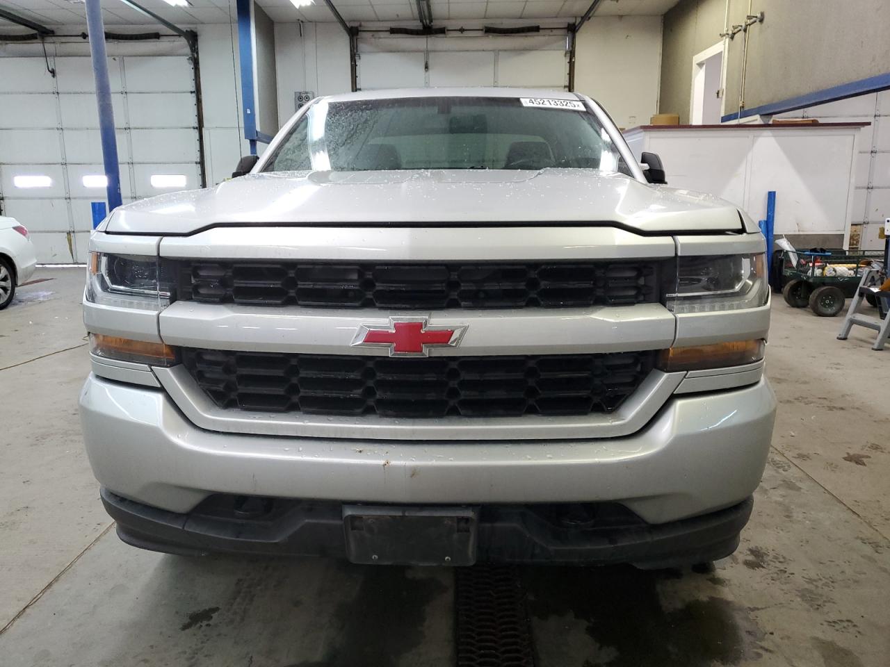 2016 Chevrolet Silverado - Image 5