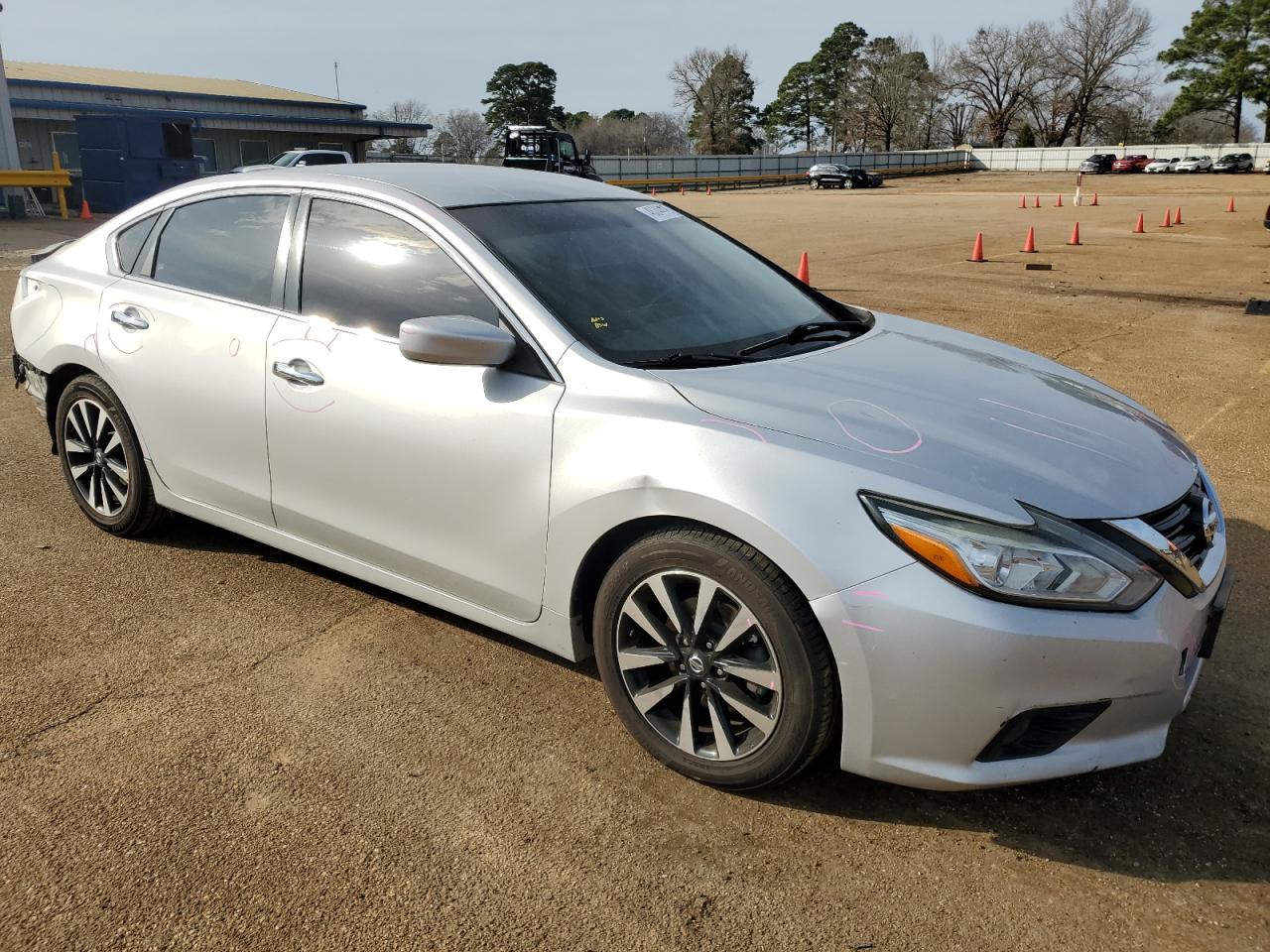 2018 Nissan Altima - Image 4