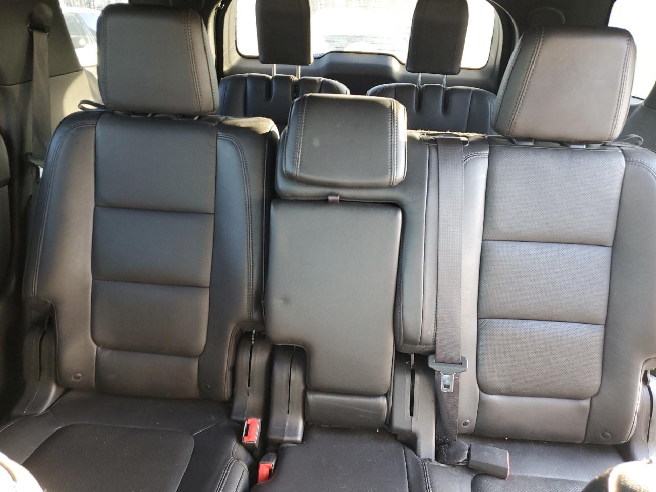 2015 Ford Explorer - Image 10