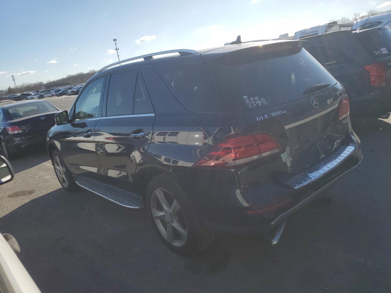 2016 Mercedes-Benz GLE - Image 2