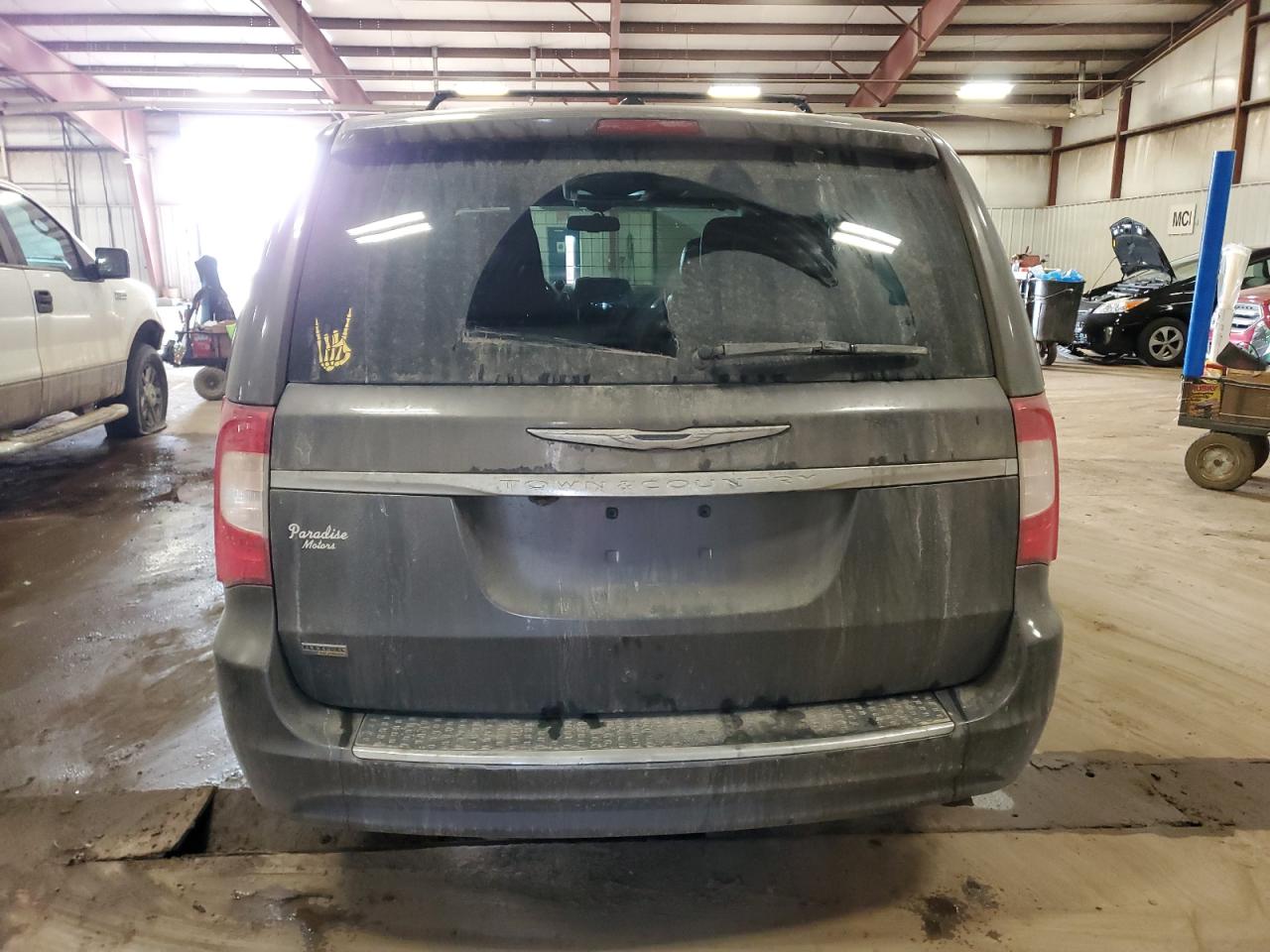 2015 Chrysler Town & Country - Image 6