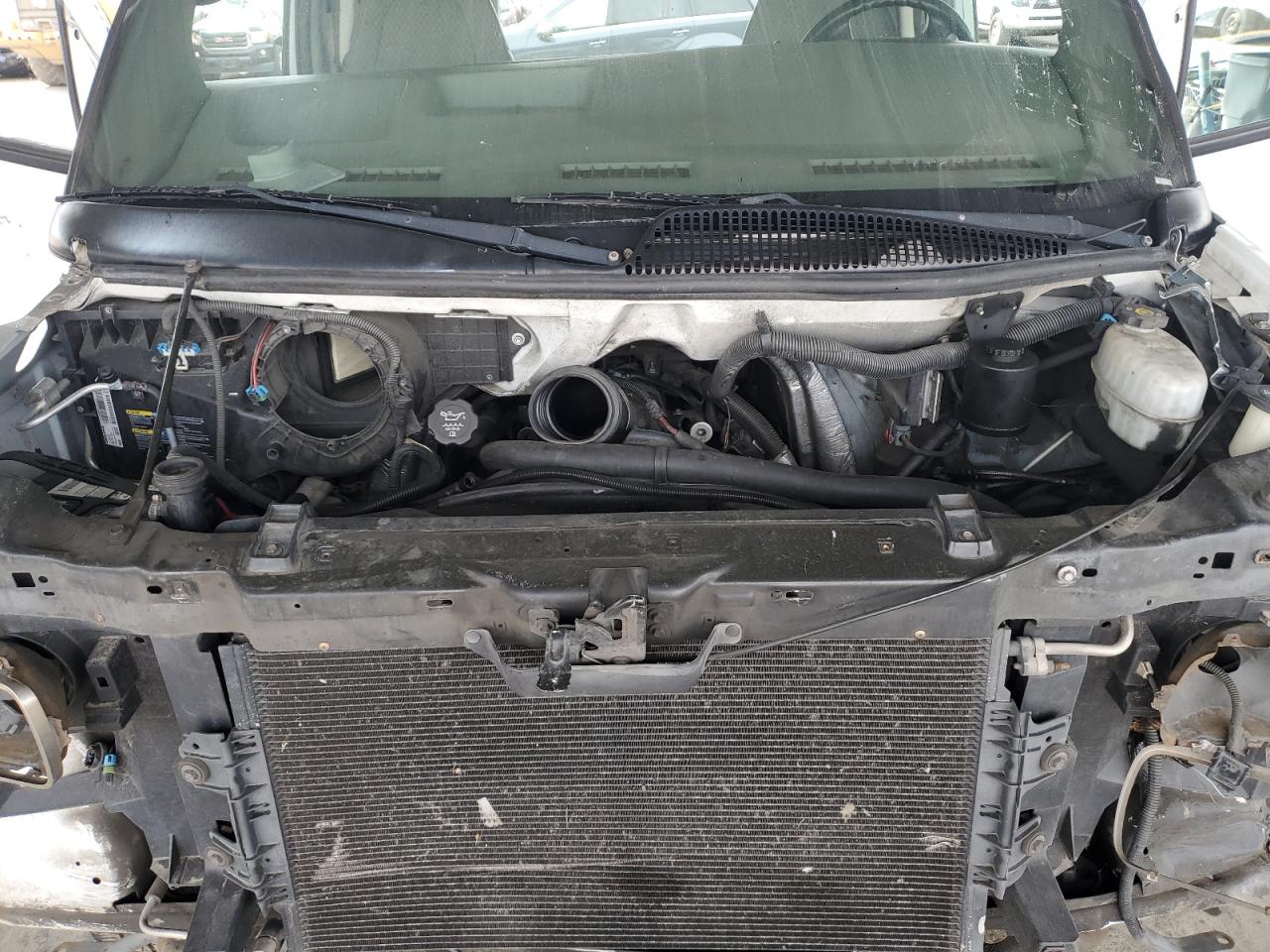 2007 GMC Savana - Image 11