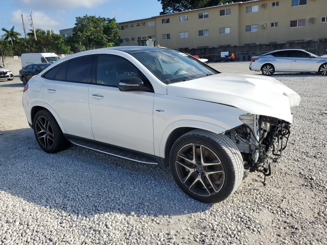2024 Mercedes-Benz GLE - Image 4