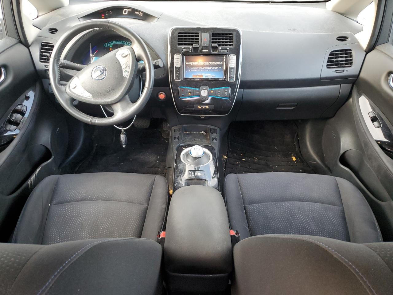 2017 Nissan Leaf - Image 8