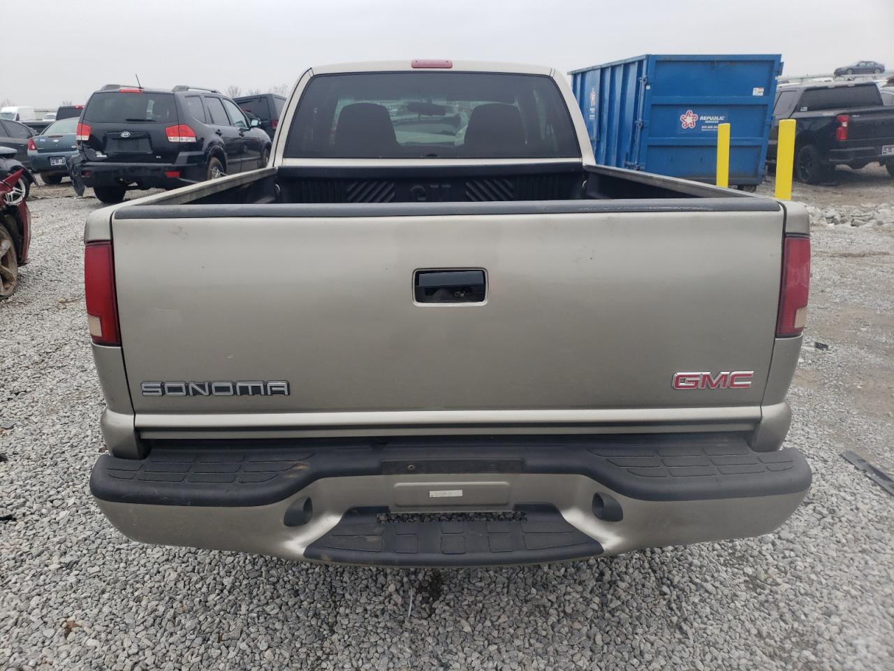 2000 GMC Sonoma - Image 6