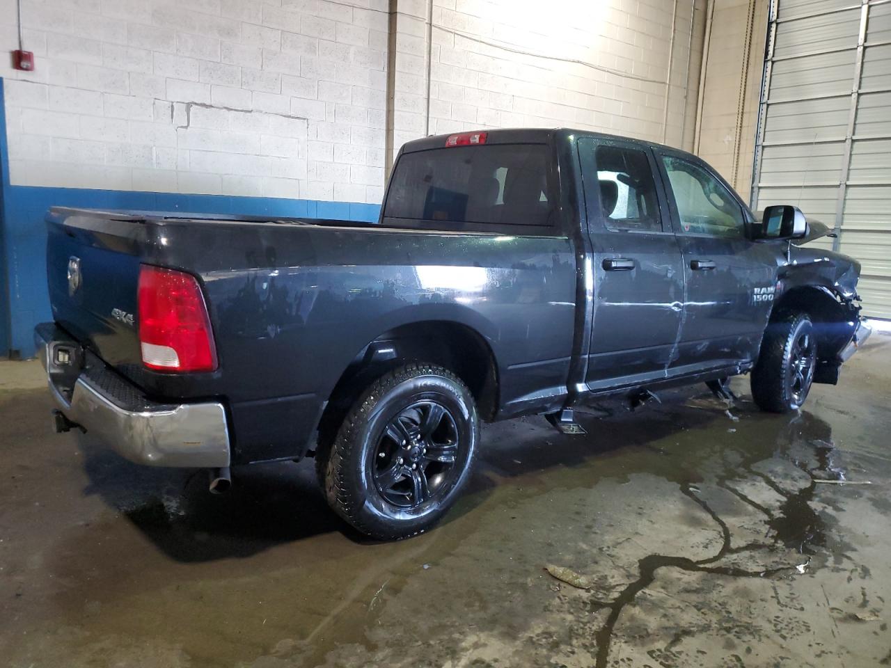 2015 RAM 1500 - Image 3