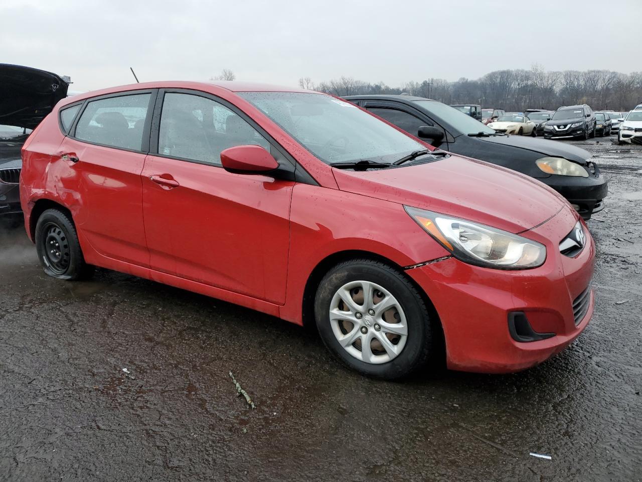 2013 Hyundai Accent - Image 4