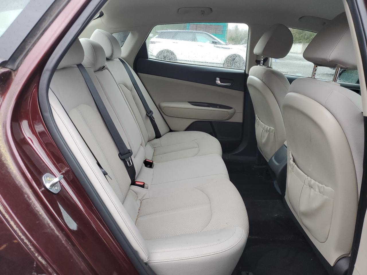 2018 Kia Optima - Image 10