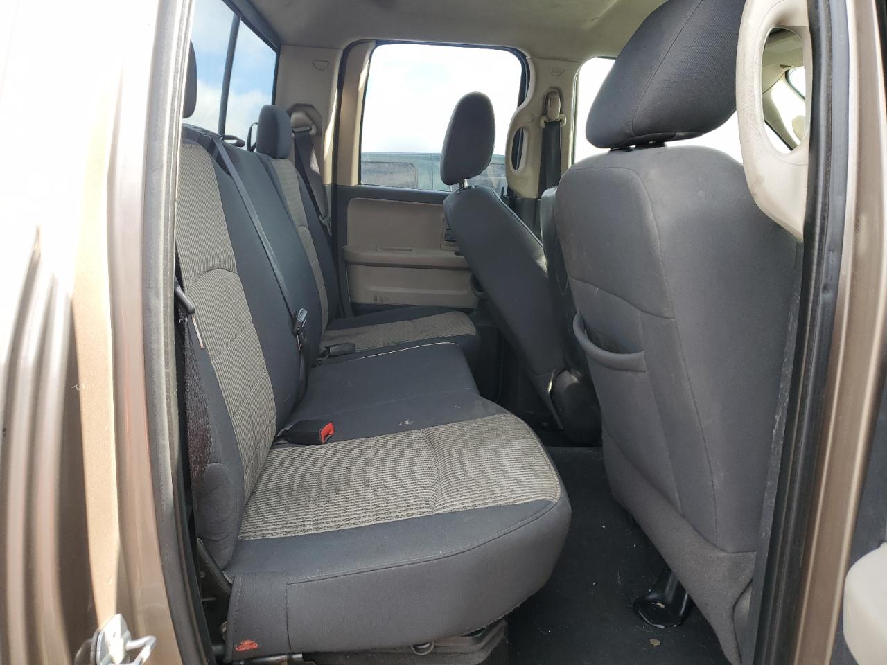 2009 Dodge RAM - Image 10