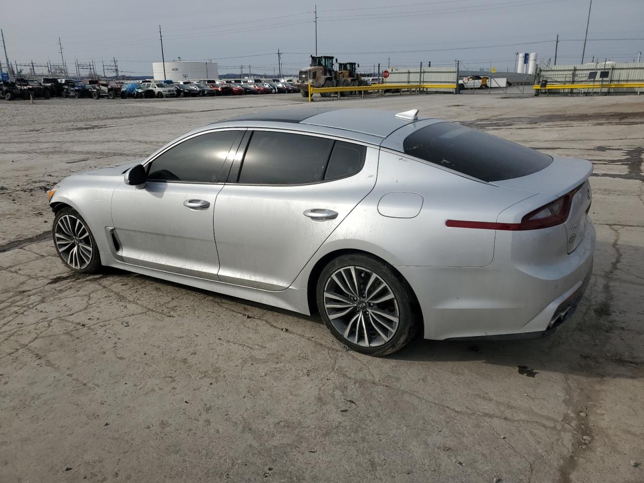 2018 Kia Stinger - Image 2