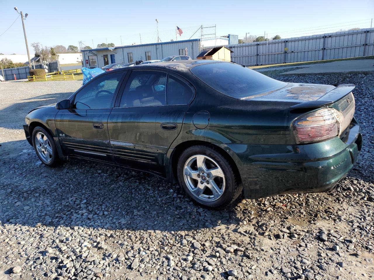 2002 Pontiac Bonneville - Image 2