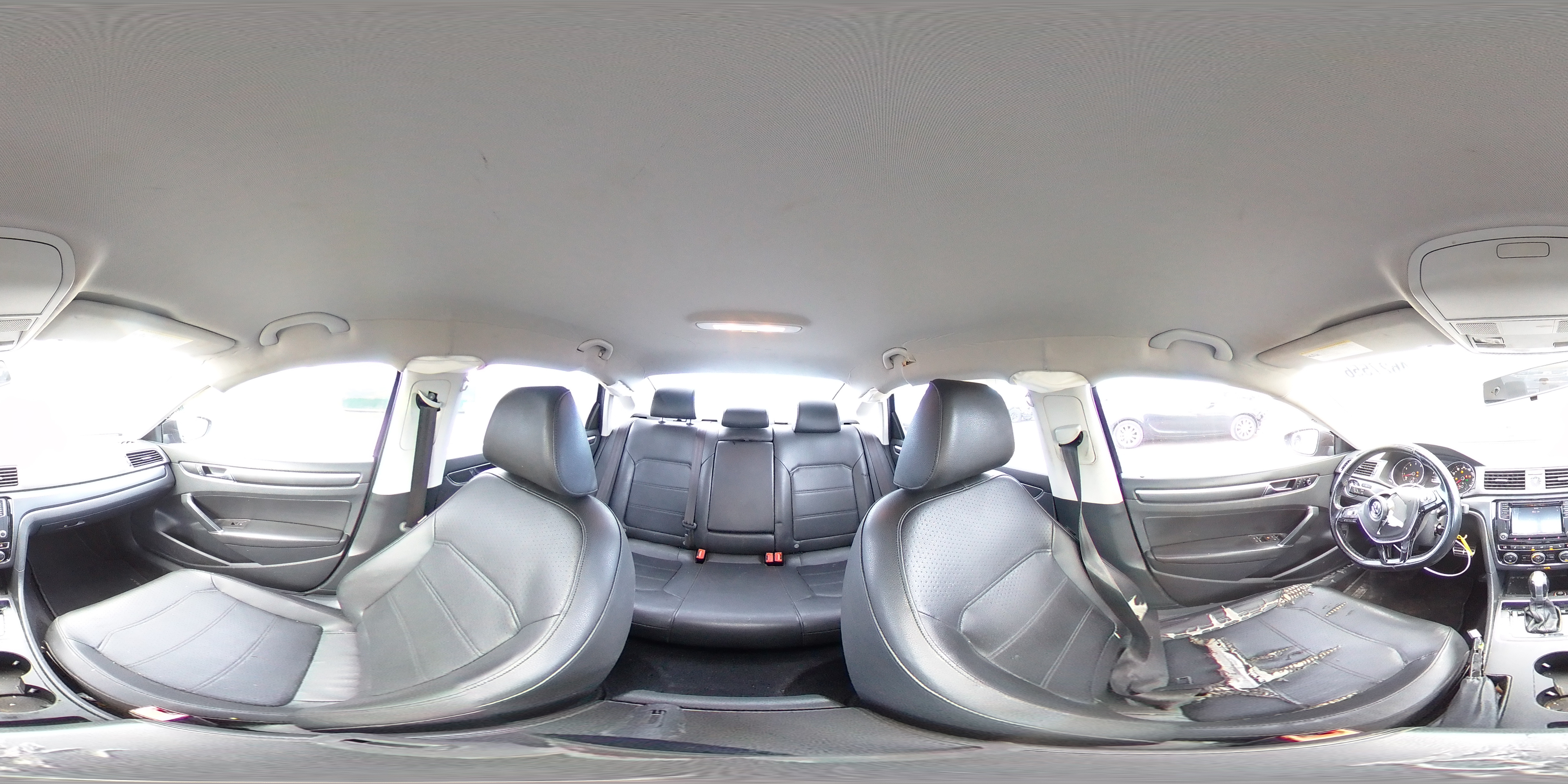 2017 Volkswagen Passat - Image 13
