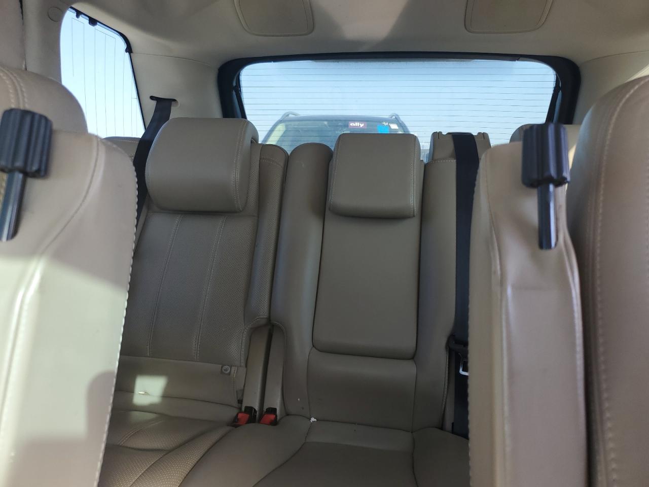 2011 Land Rover Range Rover - Image 10