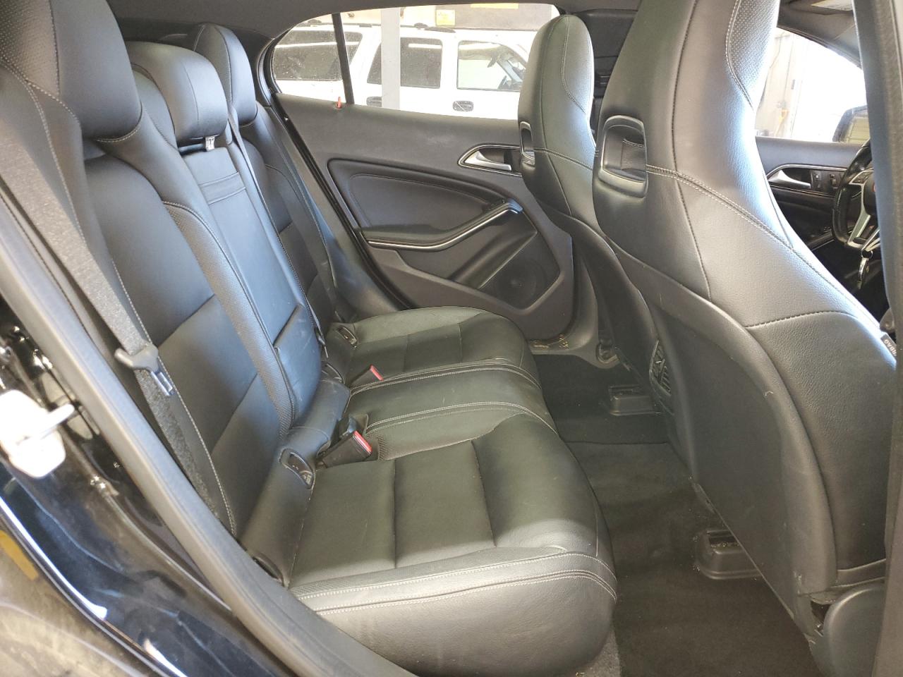 2015 Mercedes-Benz GLA-klasse - Image 12