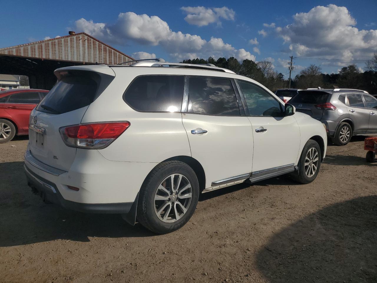 2014 Nissan Pathfinder - Image 3