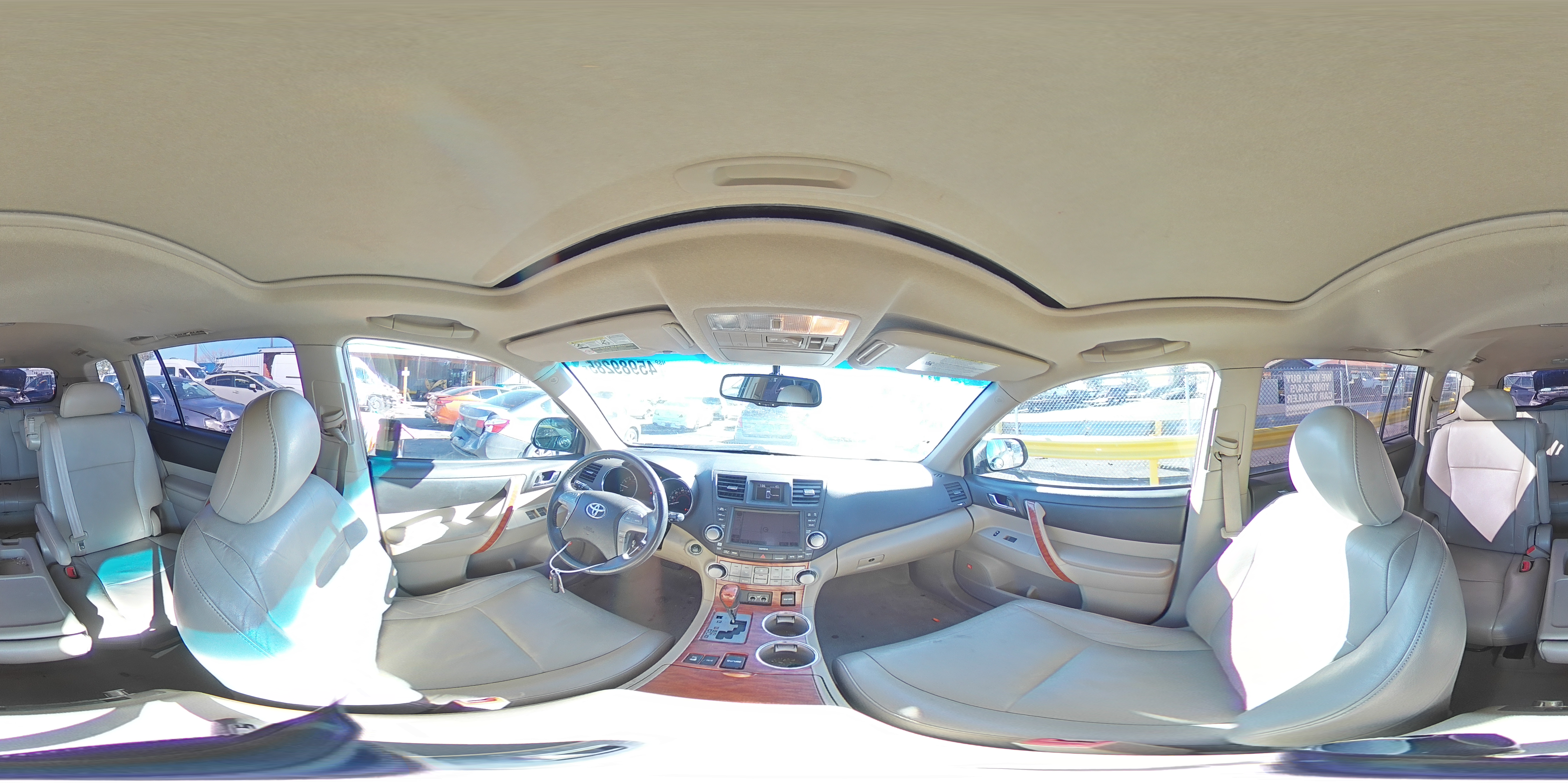 2010 Toyota Highlander - Image 13