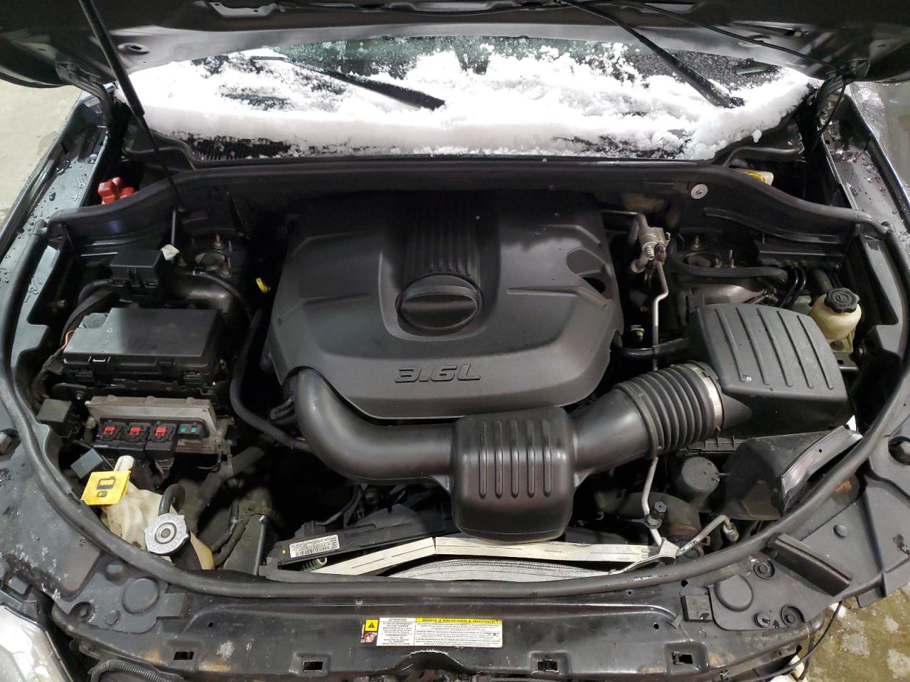 2011 Jeep Grand Cherokee - Image 12