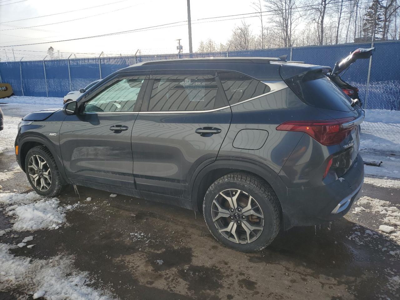 2021 Kia Seltos - Image 2