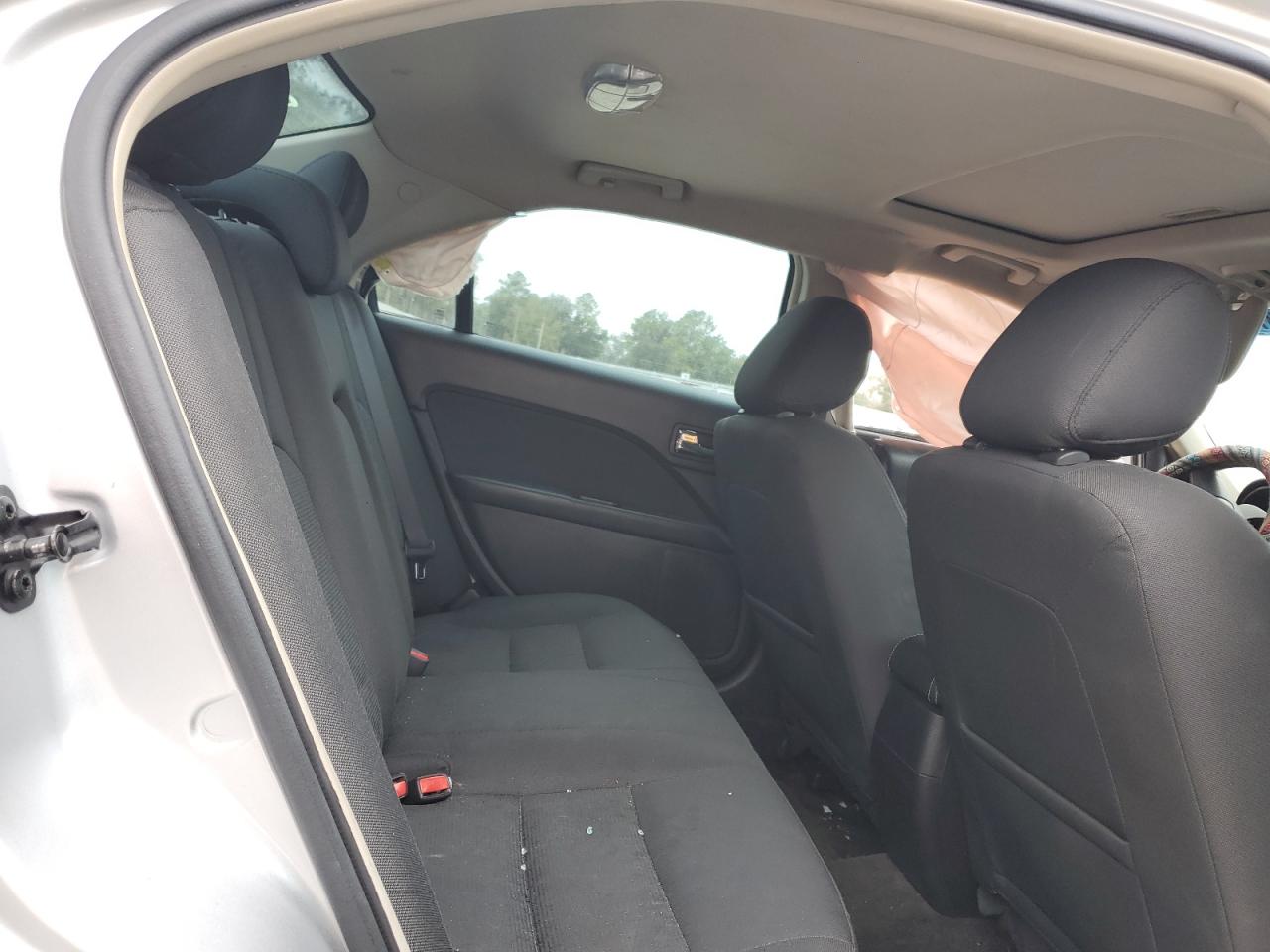 2011 Ford Fusion - Image 11