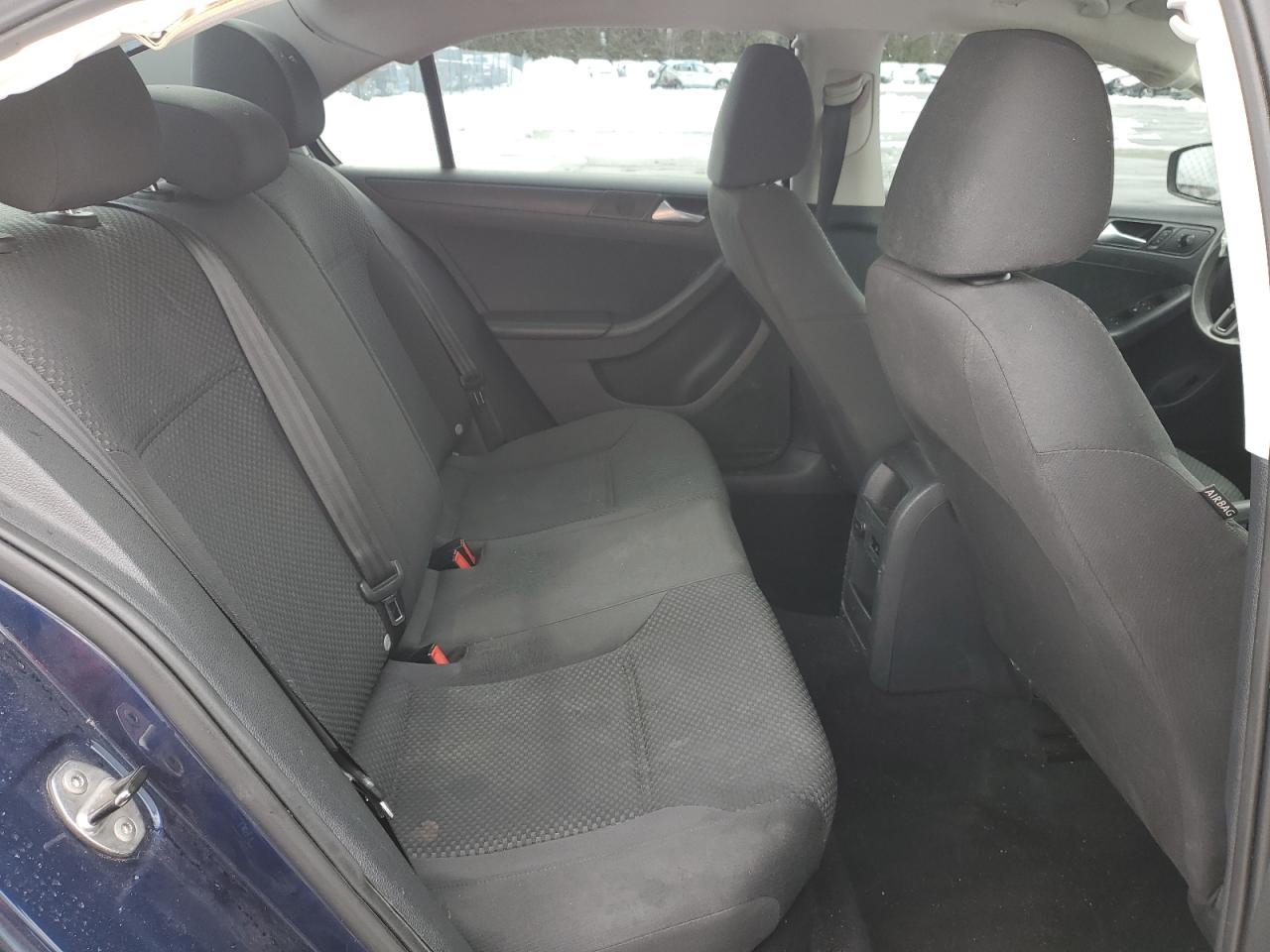 2014 Volkswagen Jetta - Image 10