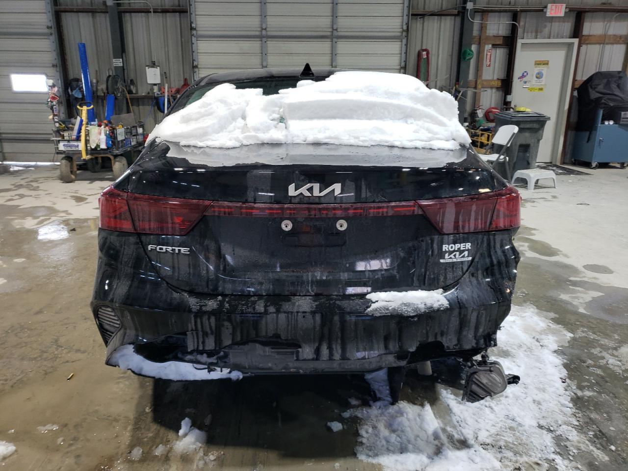 2023 Kia Forte - Image 6