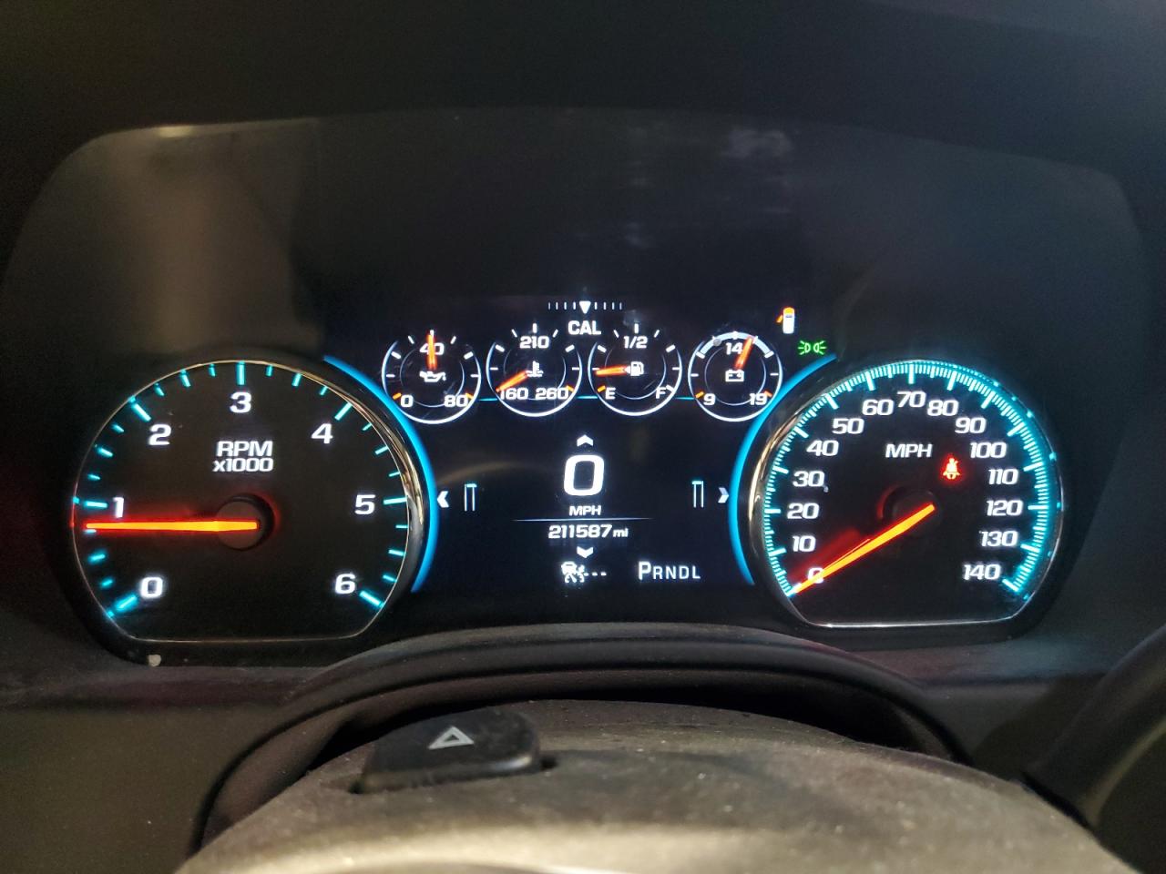 2017 GMC Yukon - Image 9