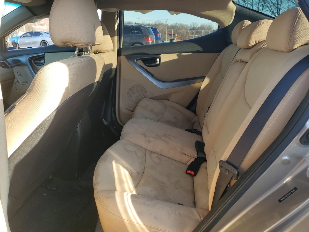 2013 Hyundai Elantra - Image 11