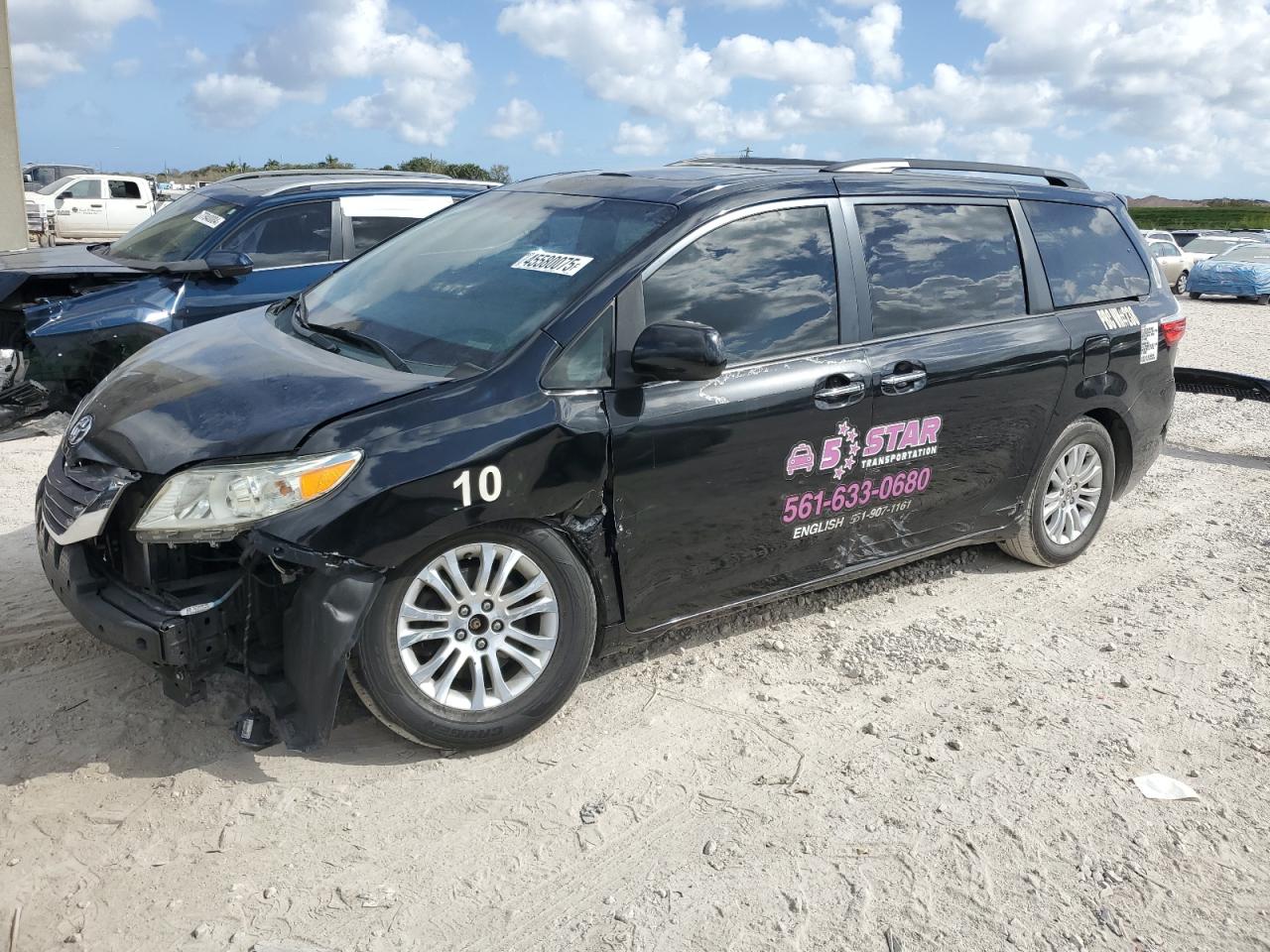 2015 Toyota Sienna Xle
