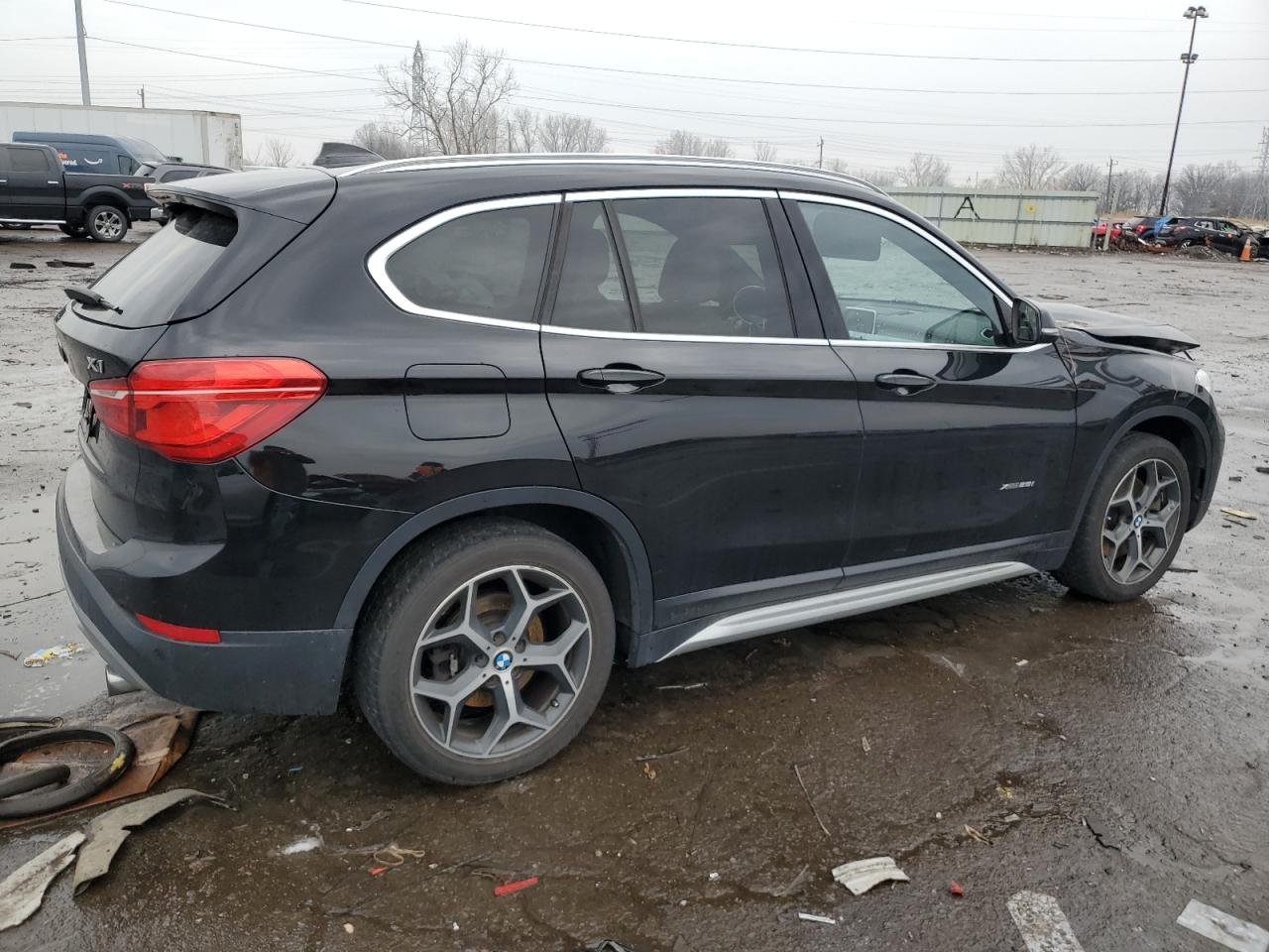 2017 BMW X1 - Image 3