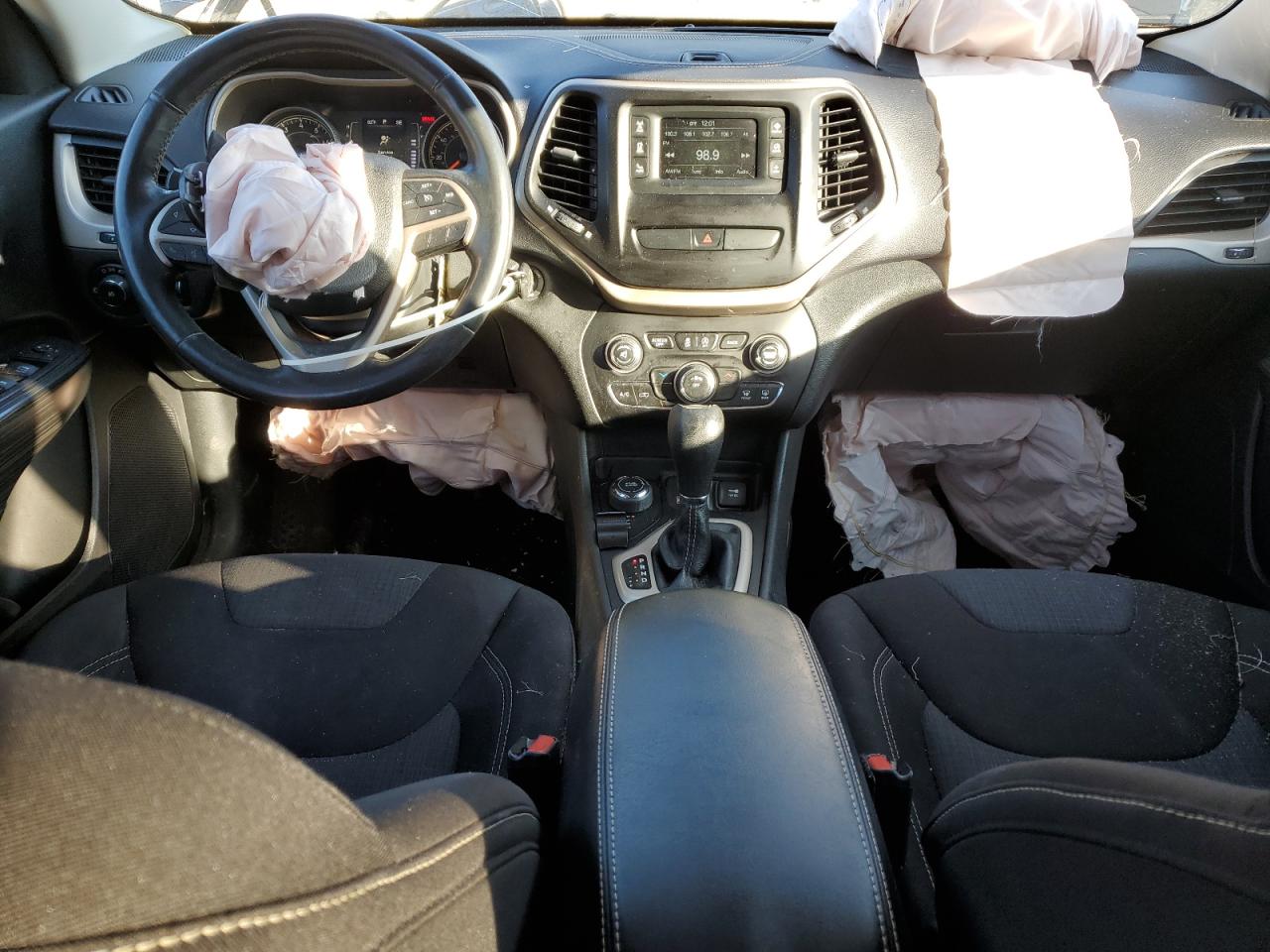 2015 Jeep Grand Cherokee - Image 8