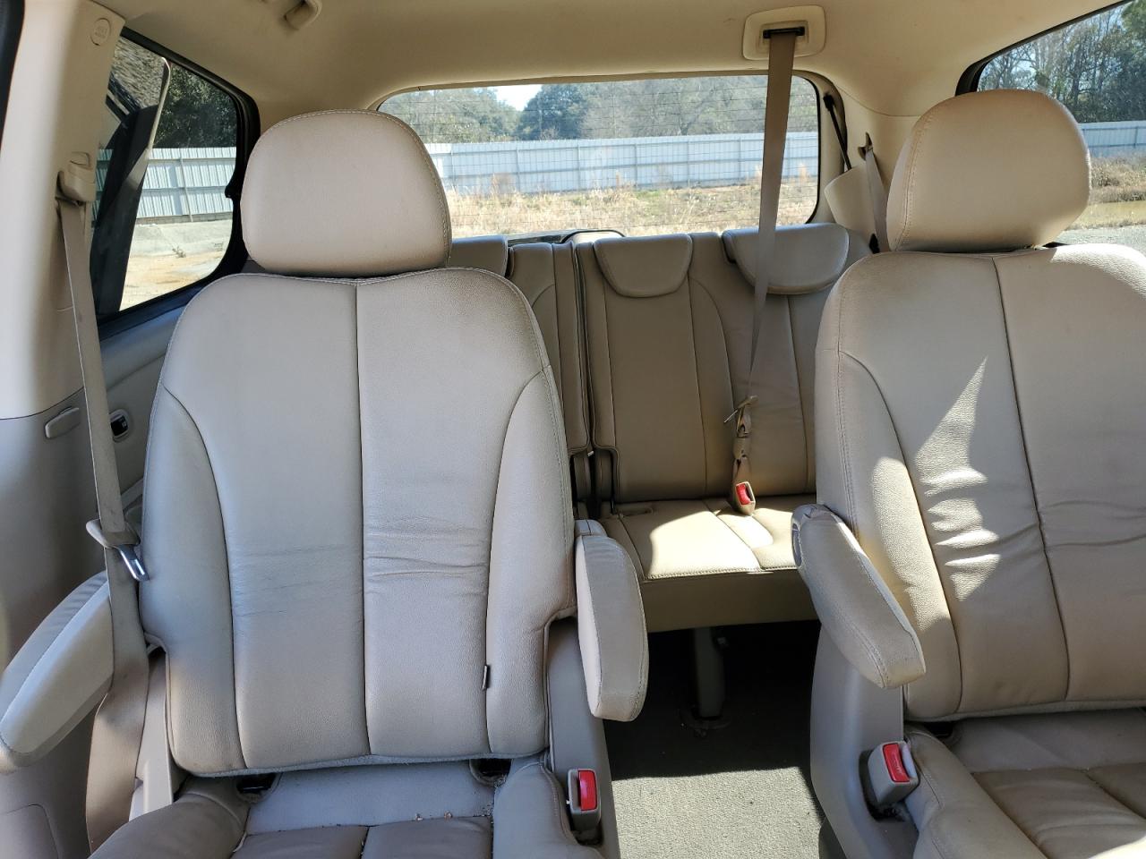 2014 Kia Sedona - Image 10