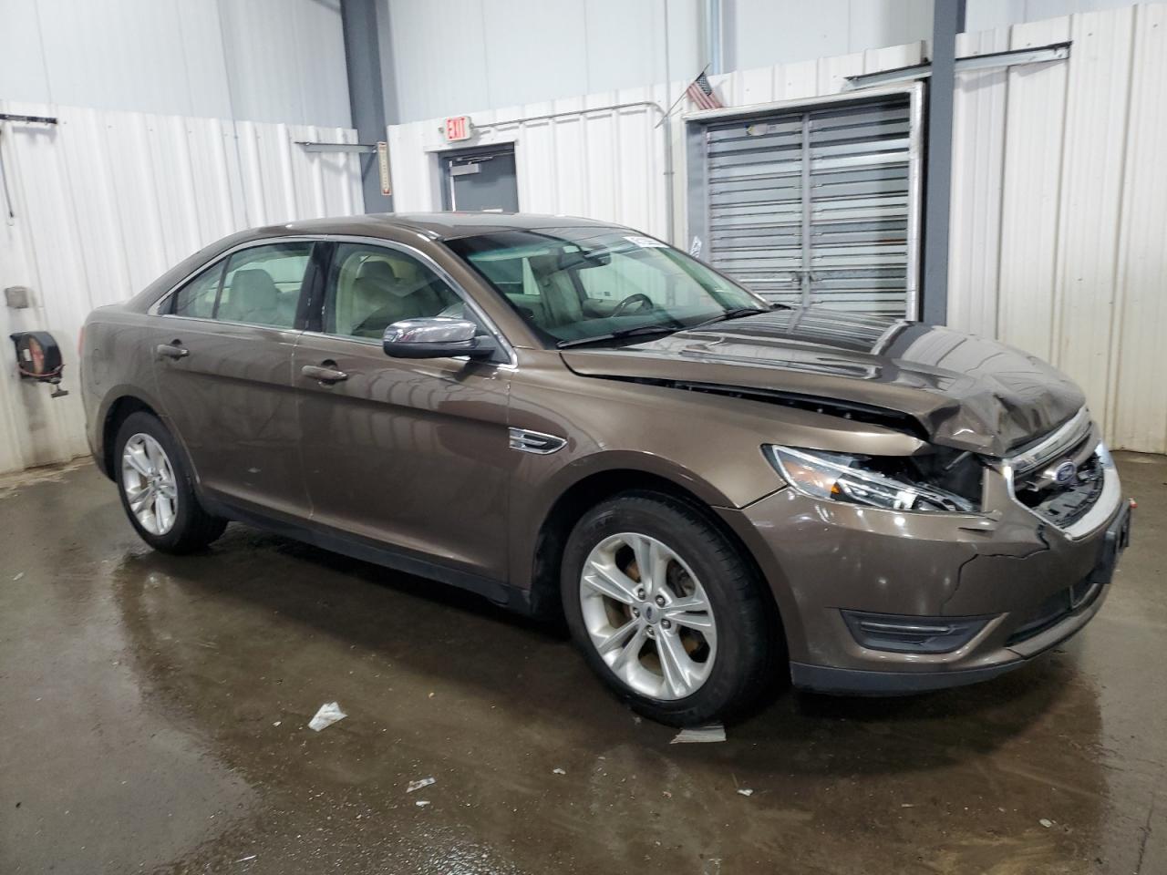 2015 Ford Taurus - Image 4