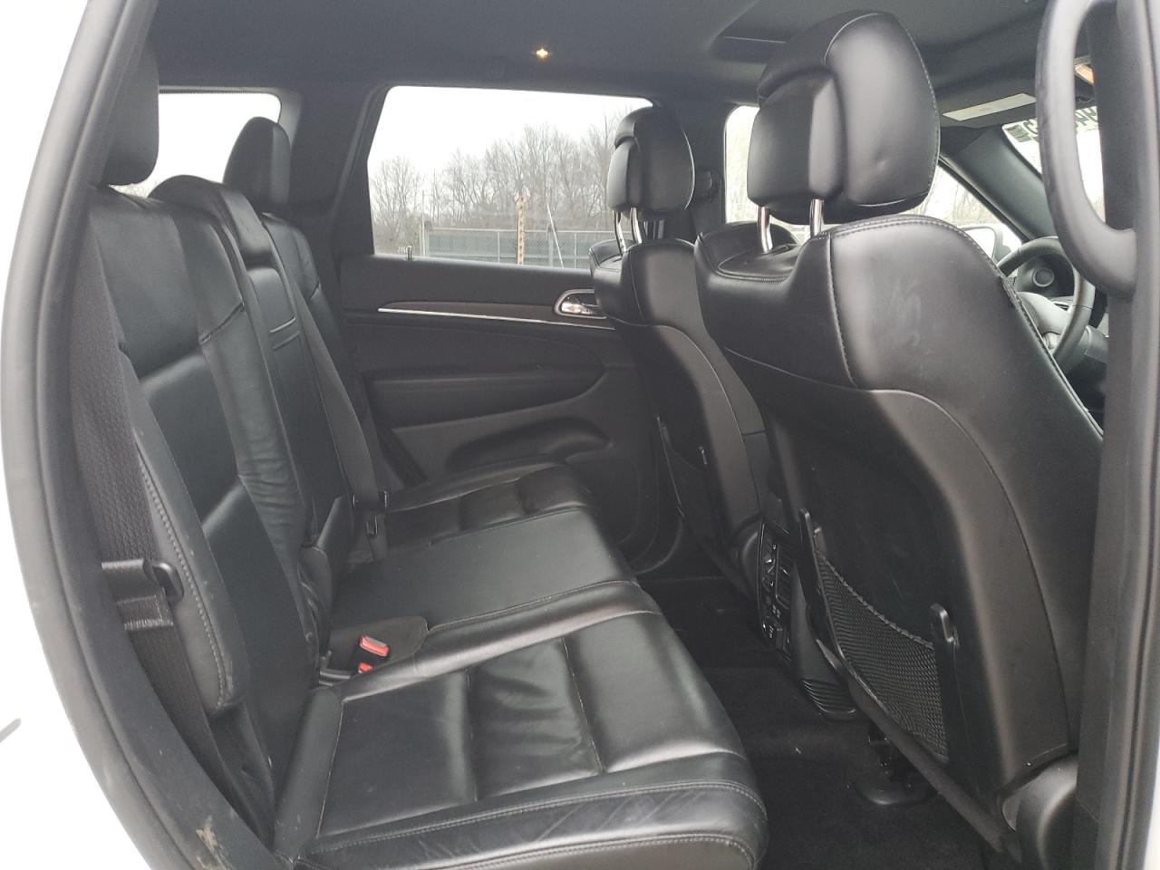 2018 Jeep Grand Cherokee - Image 11