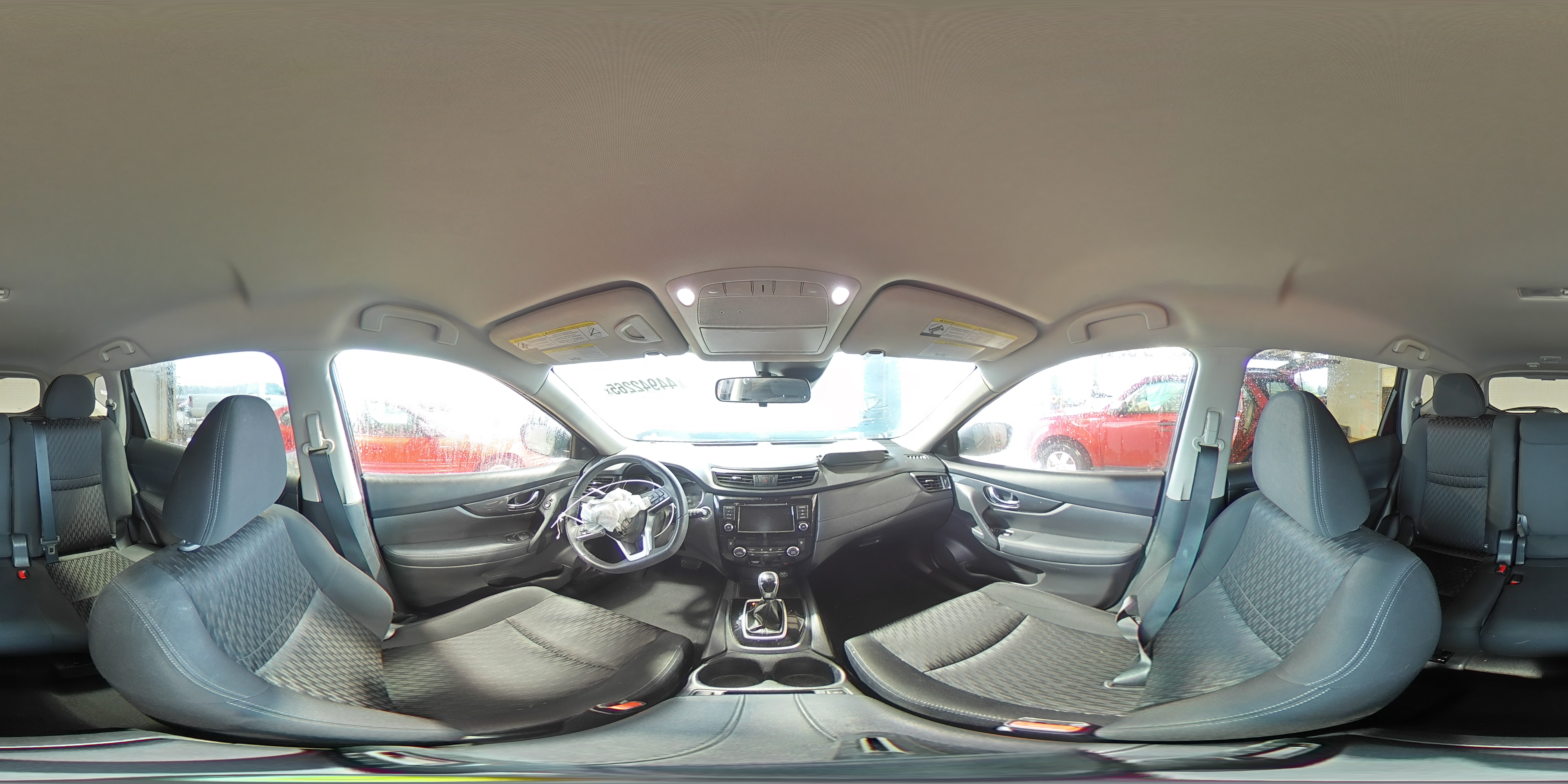 2019 Nissan Rogue - Image 12
