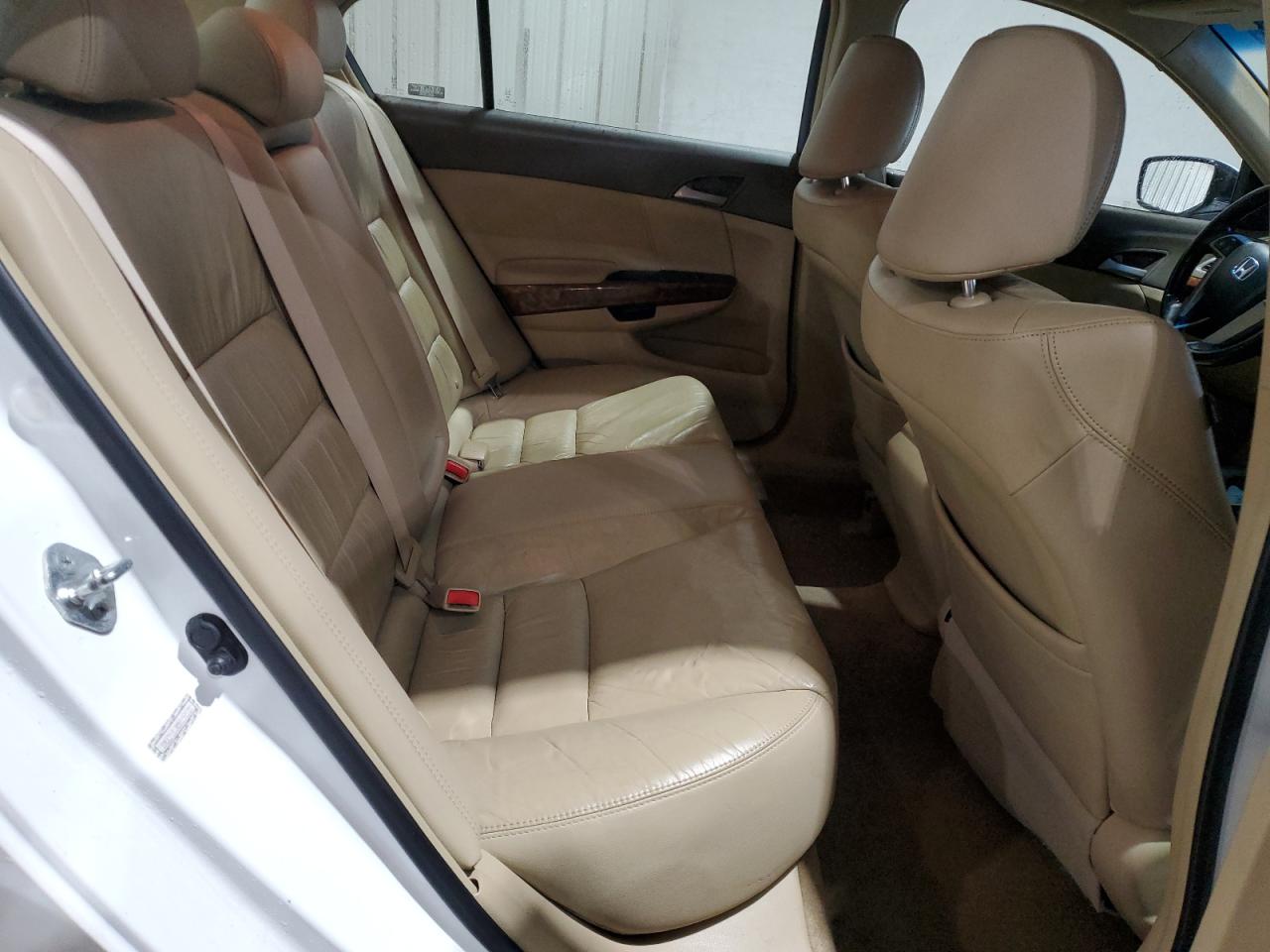 2009 Honda Accord - Image 10