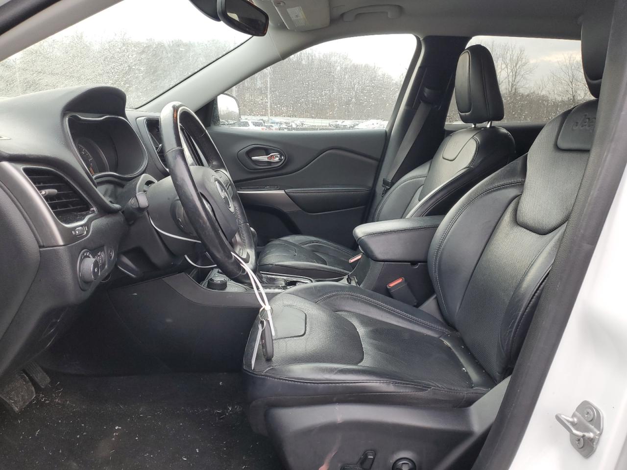 2020 Jeep Grand Cherokee - Image 7