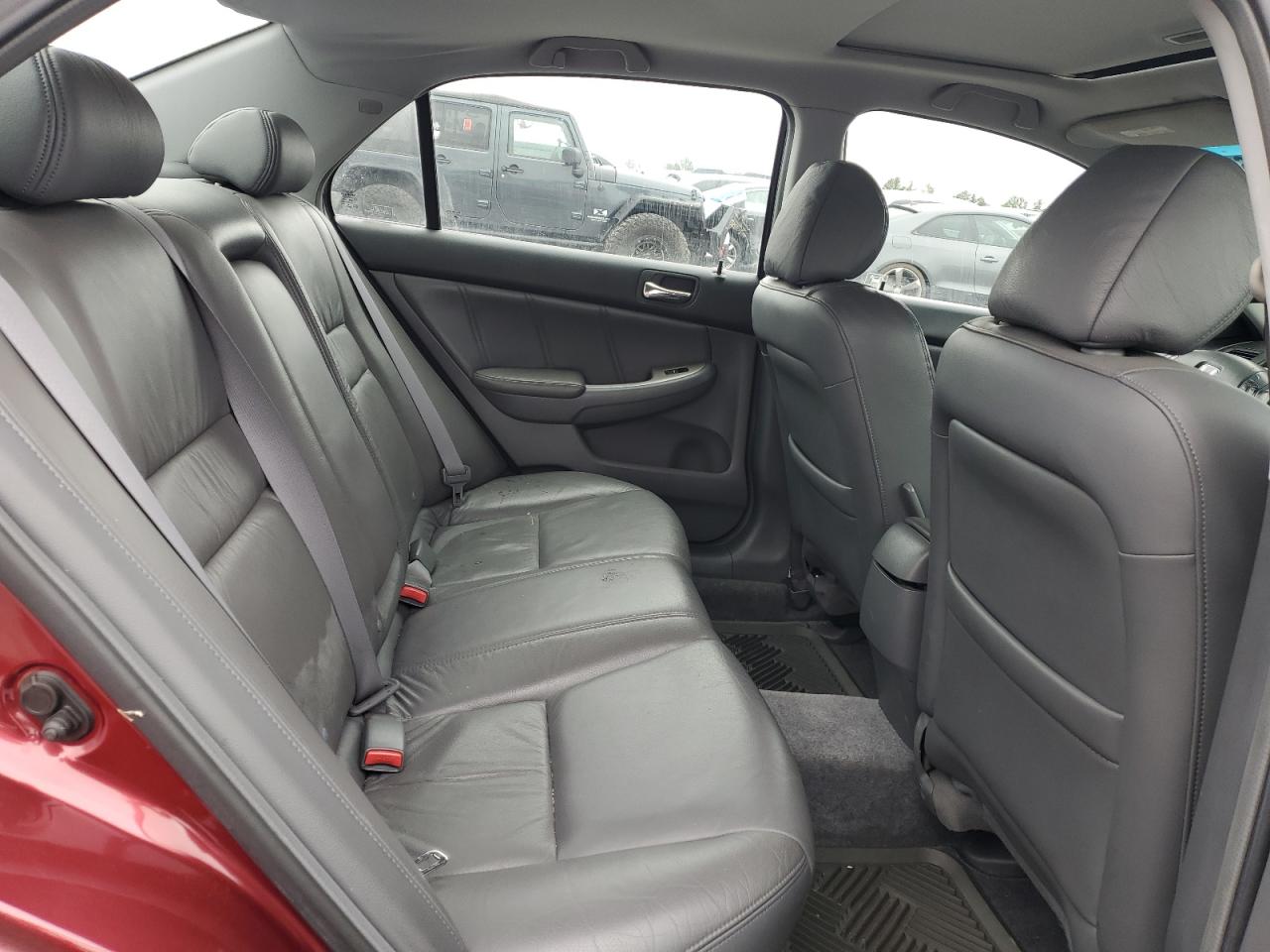 2004 Honda Accord - Image 10