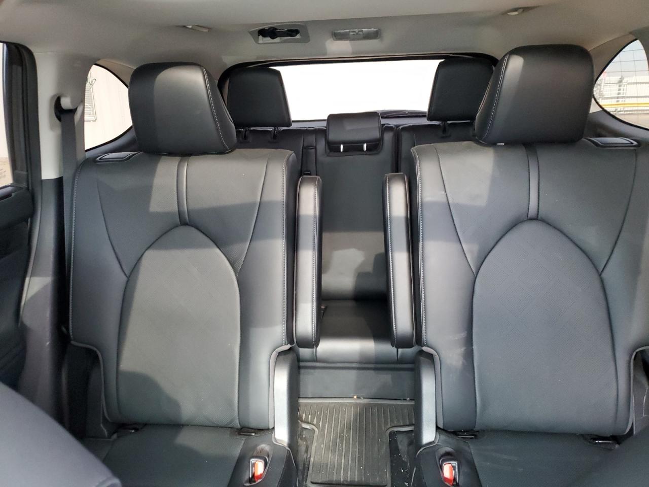 2021 Toyota Highlander - Image 10