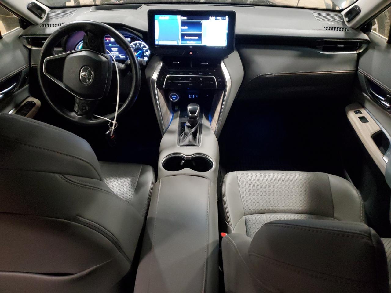 2021 Toyota Venza - Image 8