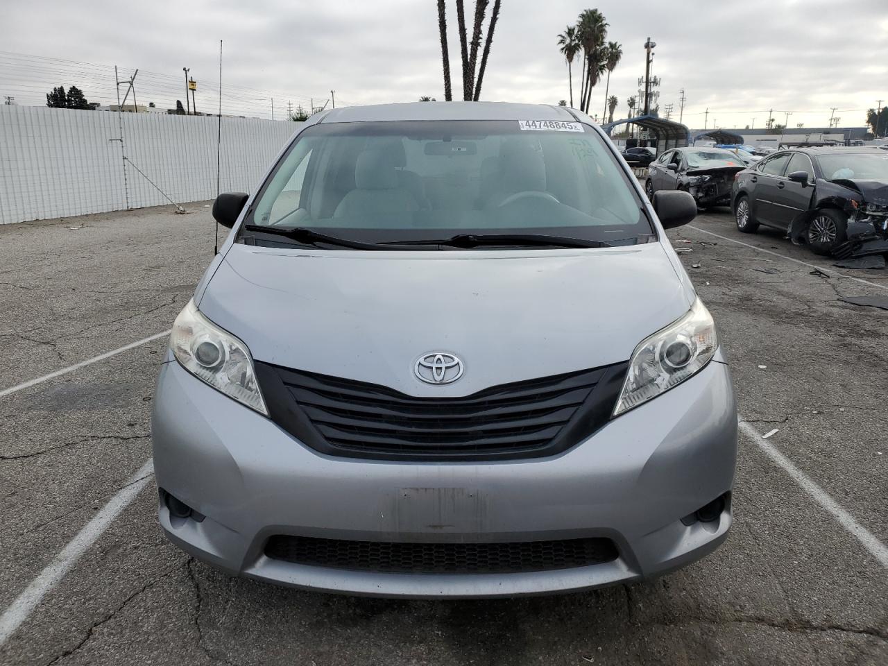 2013 Toyota Sienna - Image 5