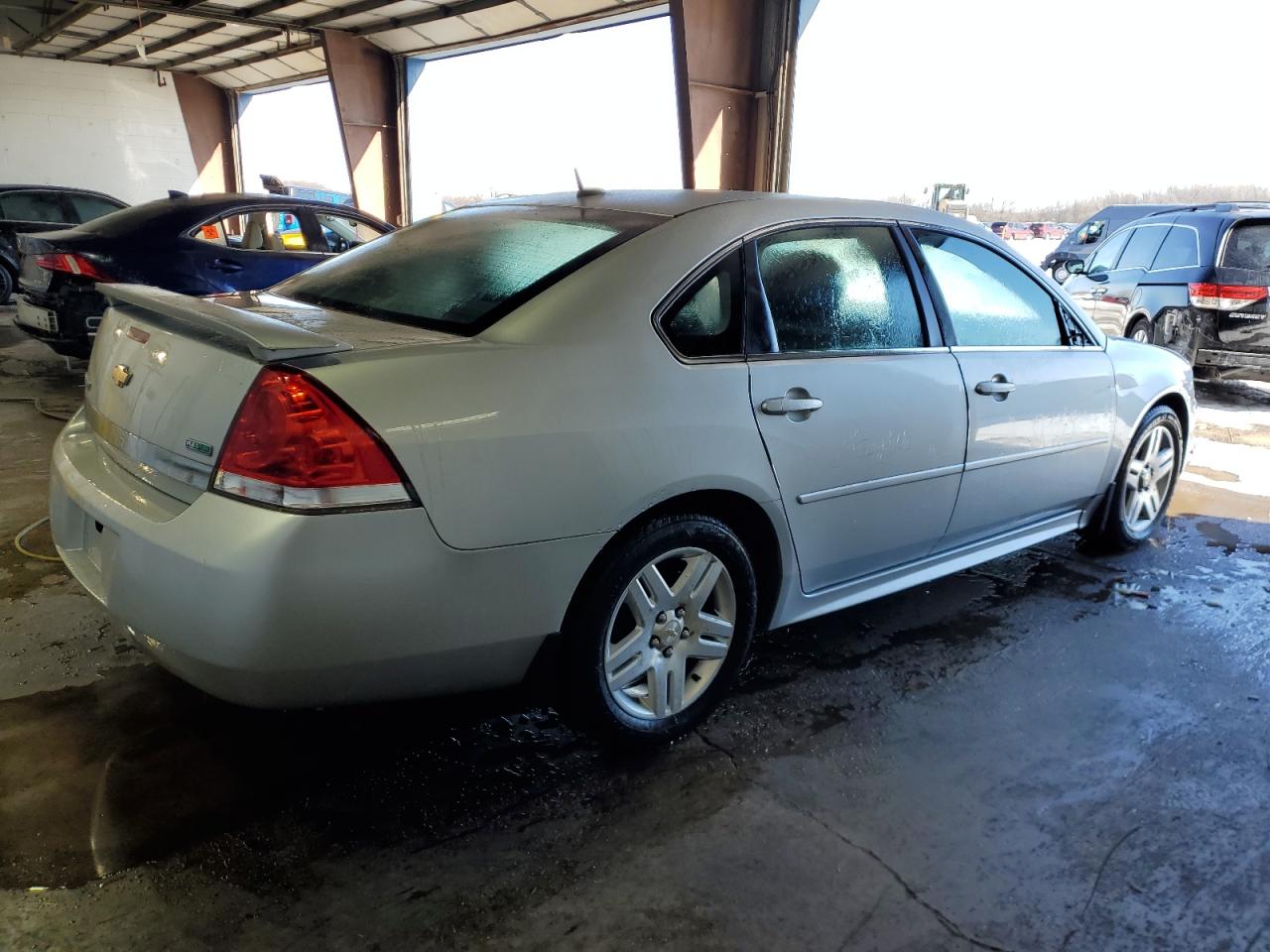 2010 Chevrolet Impala - Image 3