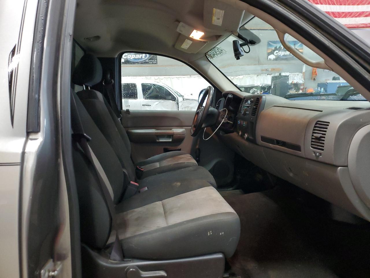 2009 GMC Sierra - Image 10