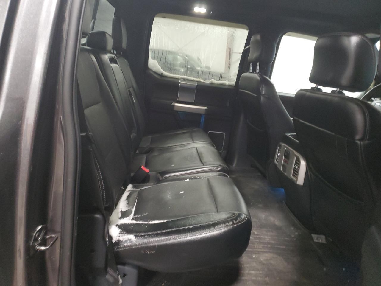 2015 Ford F-150 - Image 10