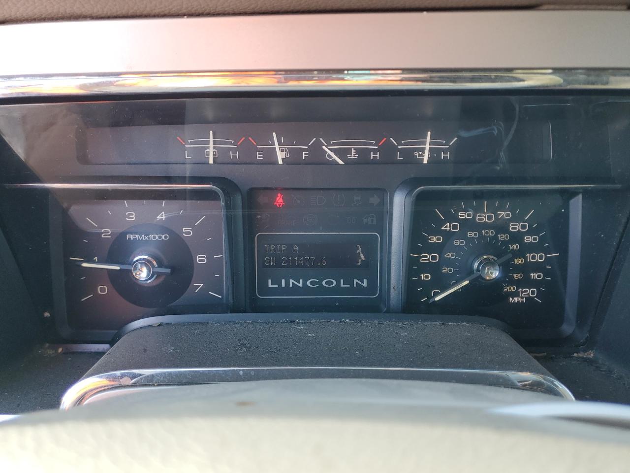 2010 Lincoln Navigator VIN: 5LMJJ2J57AEJ01766 Lot: 46088765