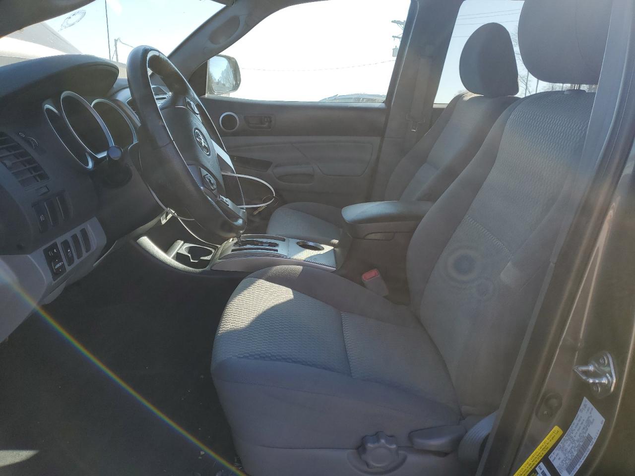 2015 Toyota Tacoma - Image 7
