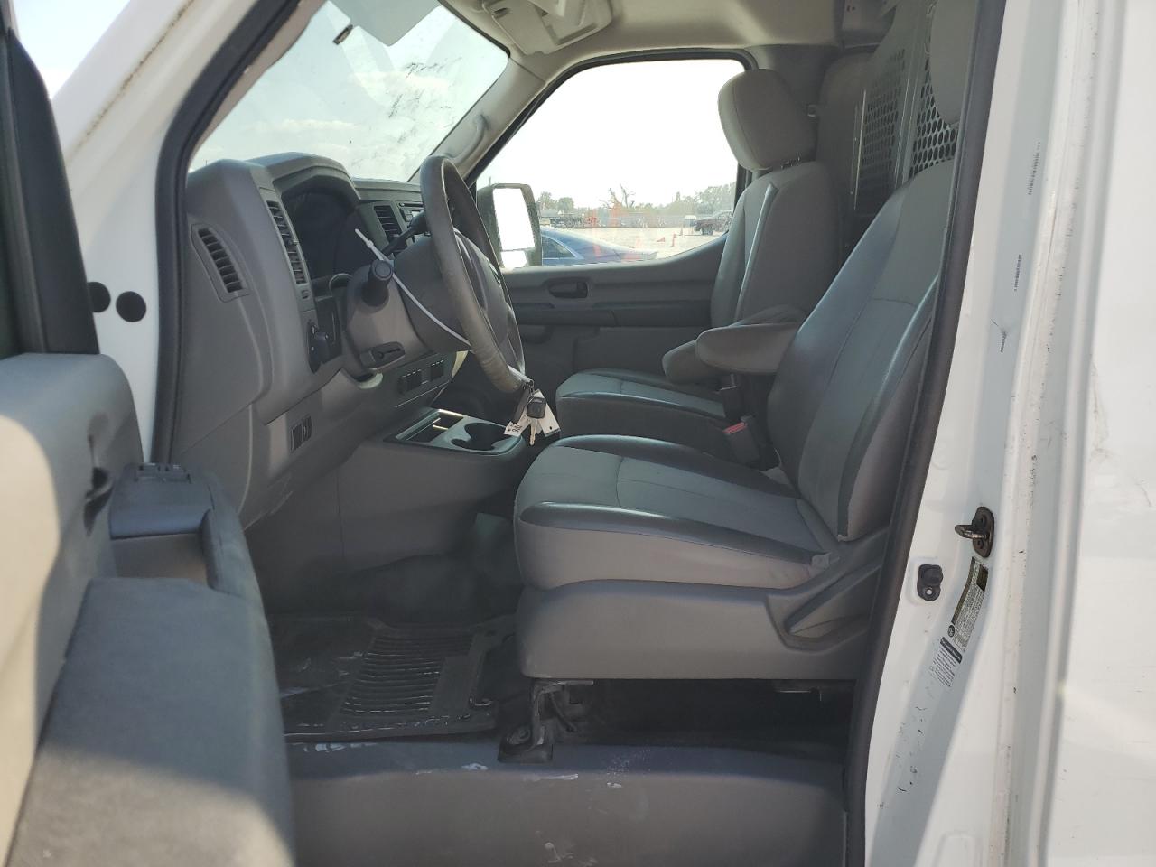 2016 Nissan NV - Image 7