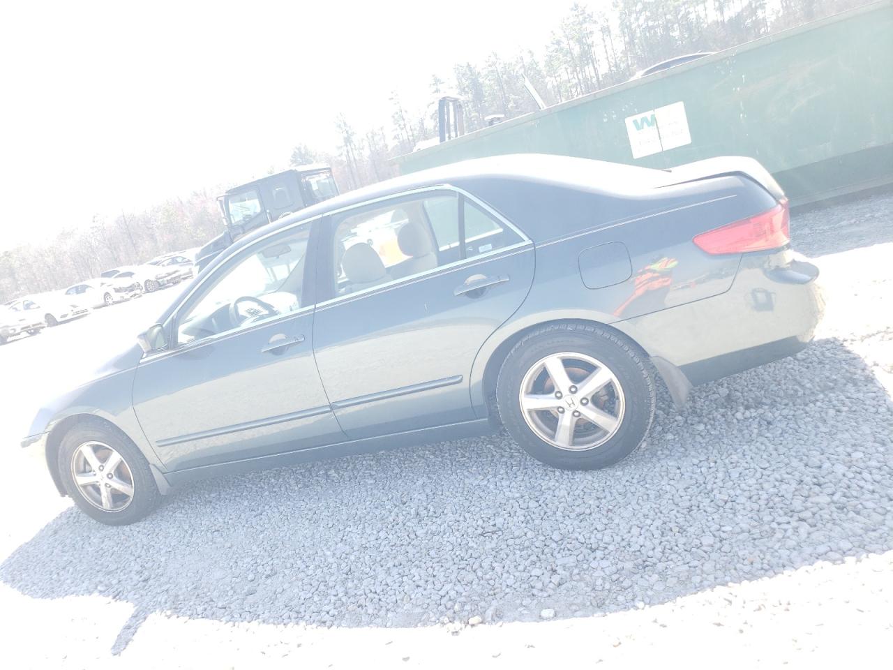 2005 Honda Accord - Image 2