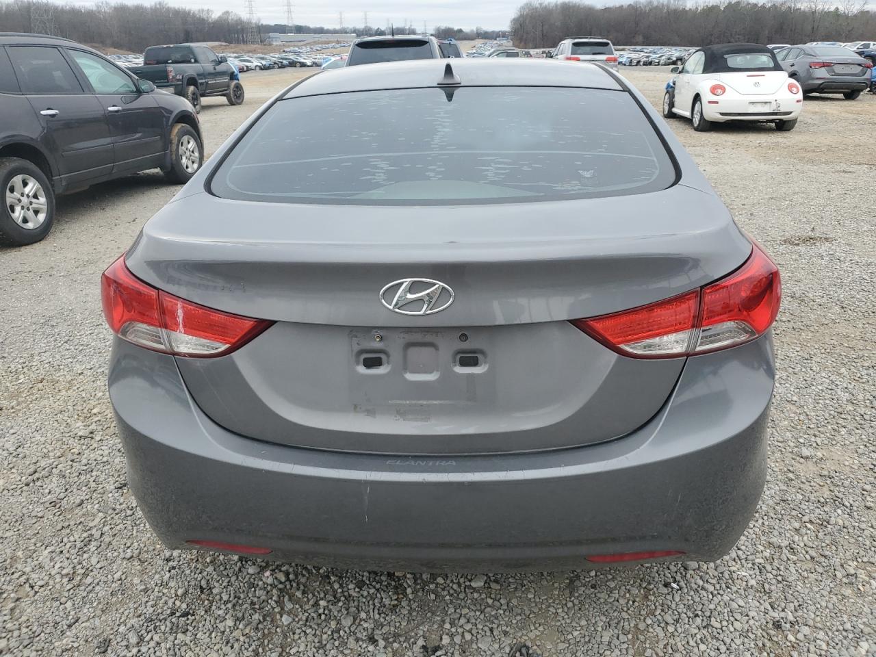 2012 Hyundai Elantra - Image 6